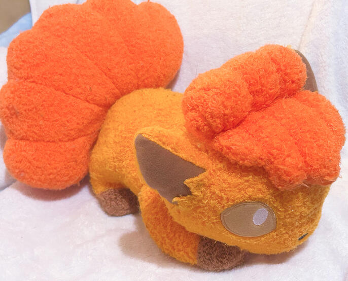 Laying Vulpix: $15